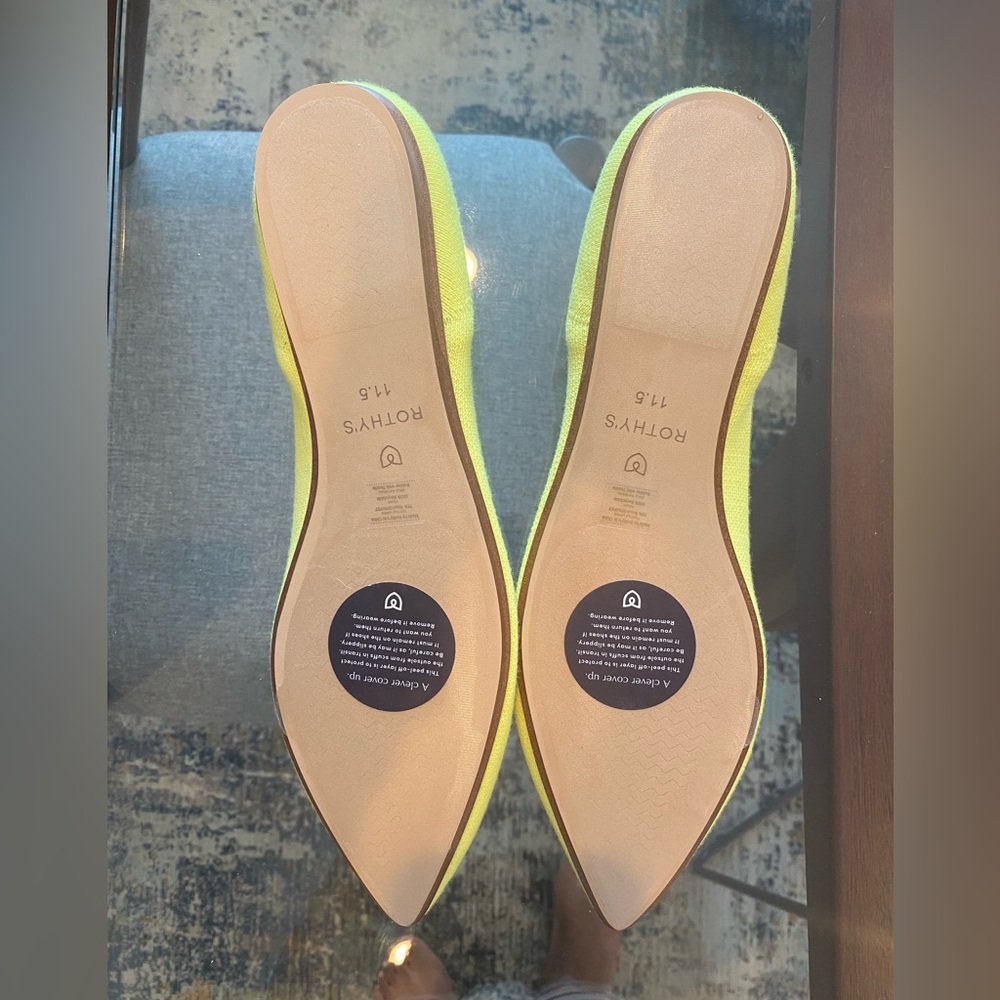 New Rothy’s Merino Points - Picture 2 of 3